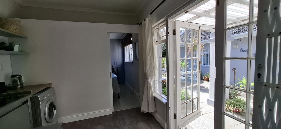 To Let 2 Bedroom Property for Rent in Tokai Western Cape